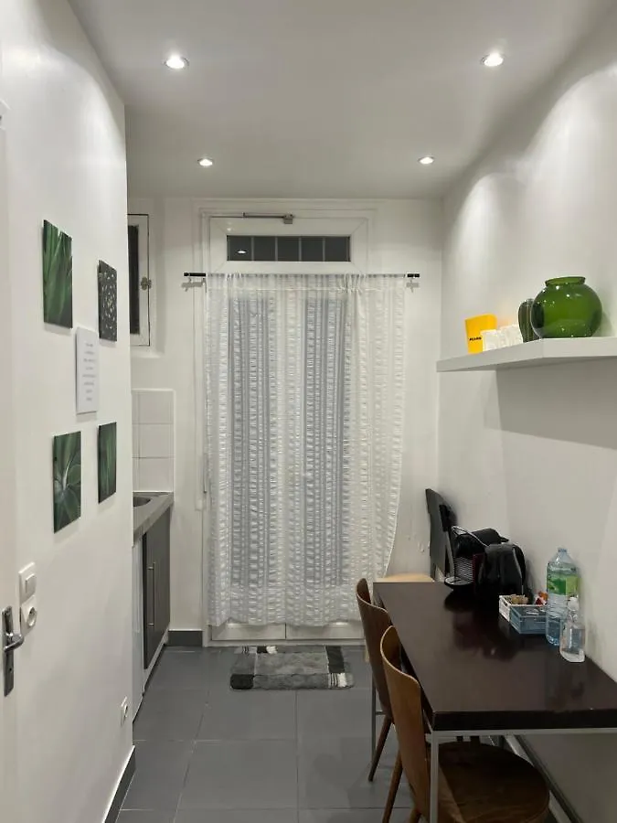 Apartament Cosy Studio With Terrace Retreat - Mp52A Paryż 0*,  Francja