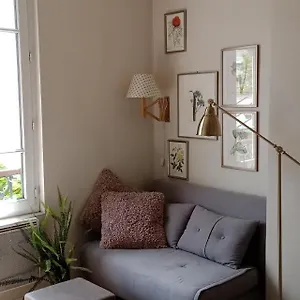  Apartment Authentic House Small, Bright And Calm
