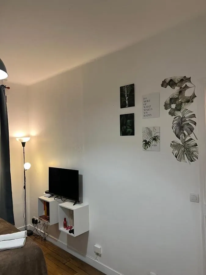 Cosy Studio With Terrace Retreat - Mp52A Apartment Paris